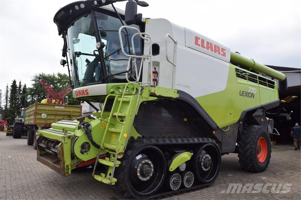 CLAAS Lexion 770 TT Moissonneuse batteuse