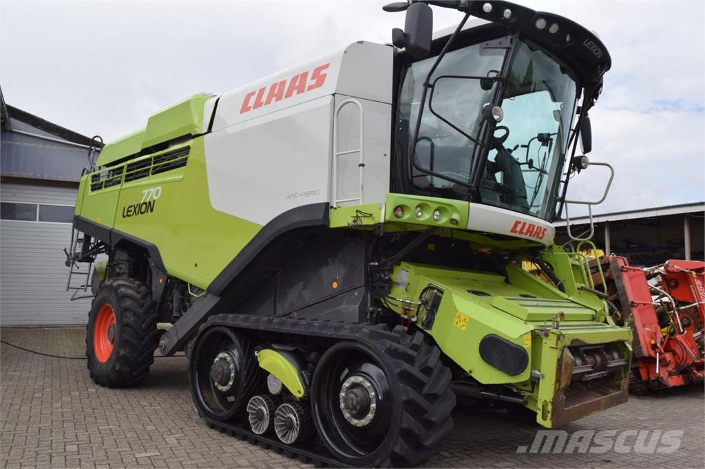 CLAAS Lexion 770 TT Moissonneuse batteuse