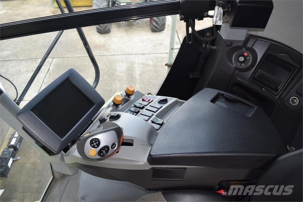CLAAS Lexion 770 TT Moissonneuse batteuse