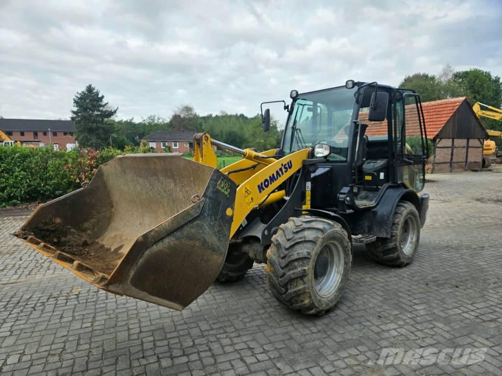 Komatzu WA 70 M - 8 Radlader