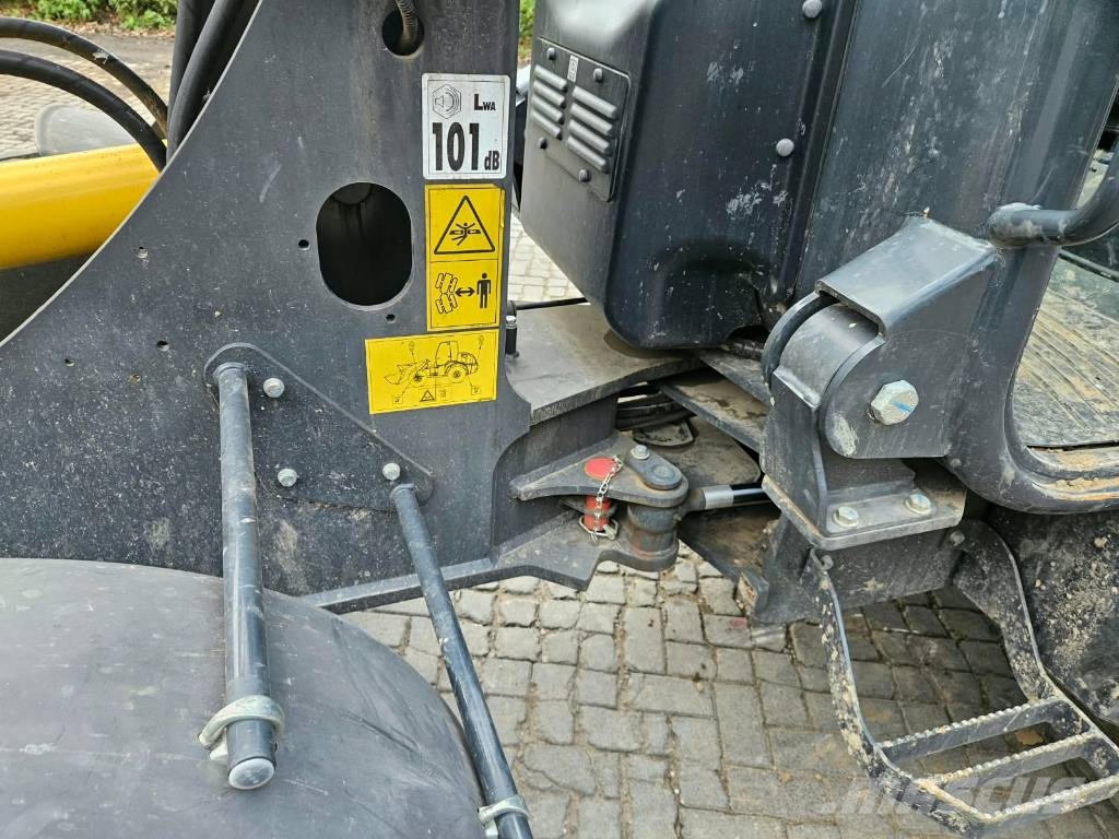 Komatzu WA 70 M - 8 Radlader