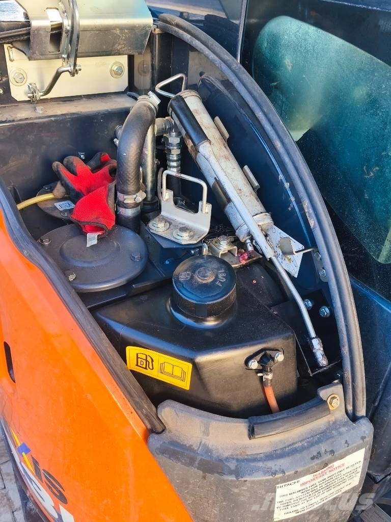 Hitachi ZX33 U-6 CLR Minikoparki