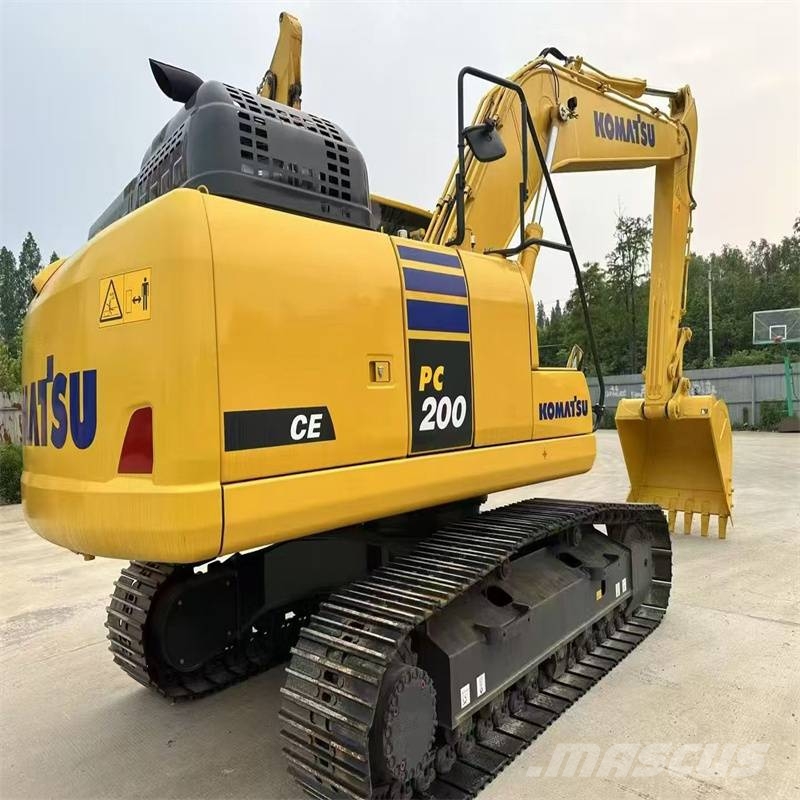 Komatsu PC220-11R Εκσκαφείς με ερπύστριες