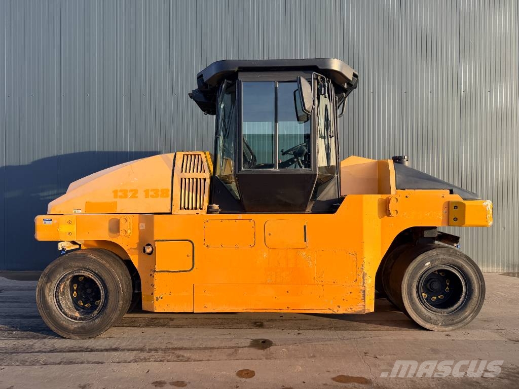 Dynapac CP224W Pneumorehvidega rullid