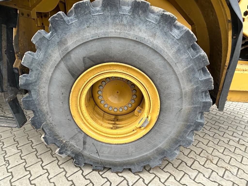 CAT 972 M Φορτωτές με λάστιχα (Τροχοφόροι)