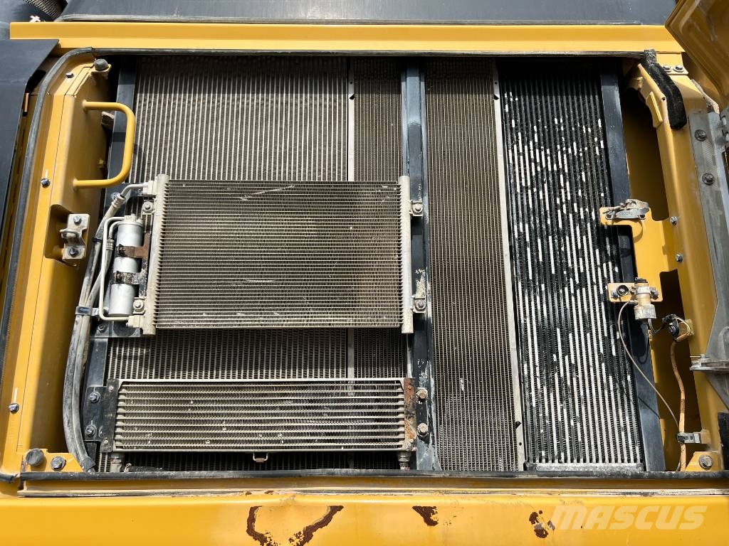 CAT 352F Rupsgraafmachines