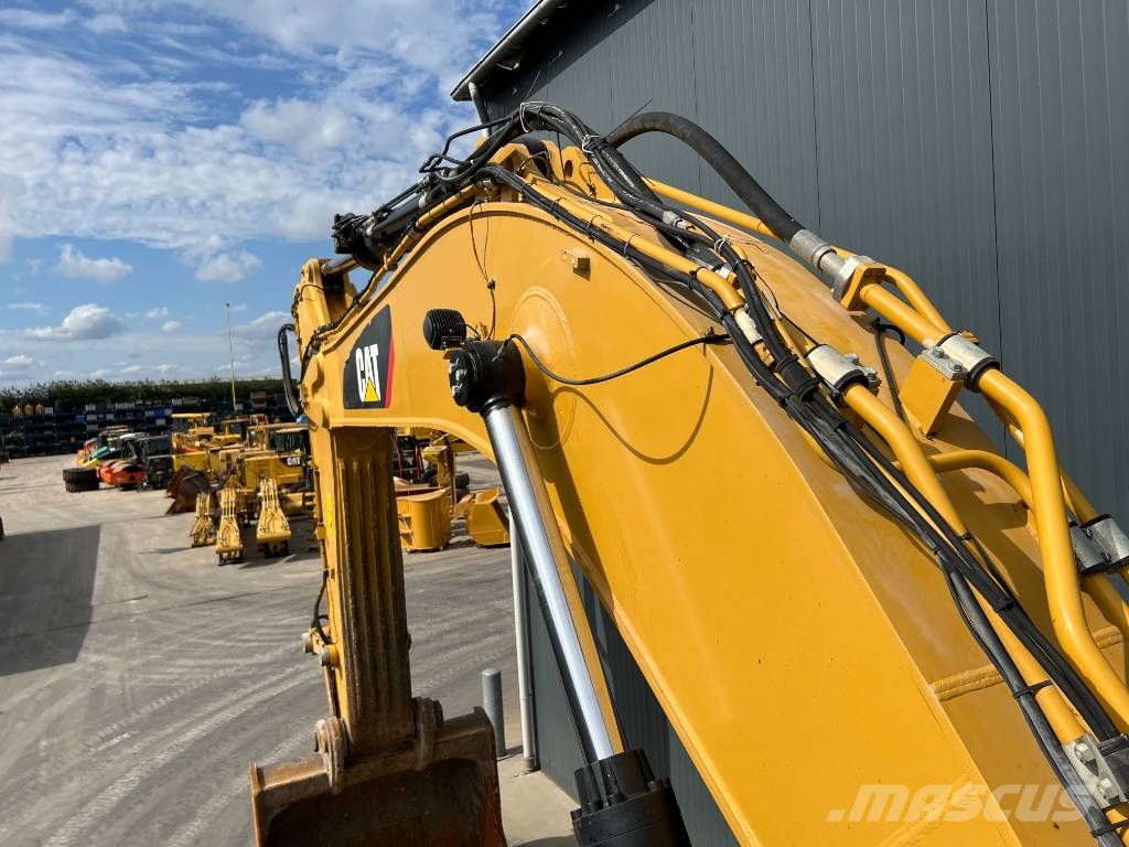 CAT 352F Rupsgraafmachines