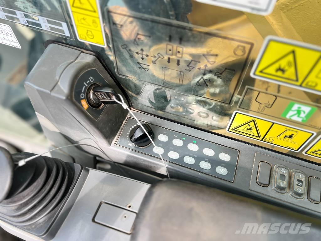 CAT 352F Rupsgraafmachines