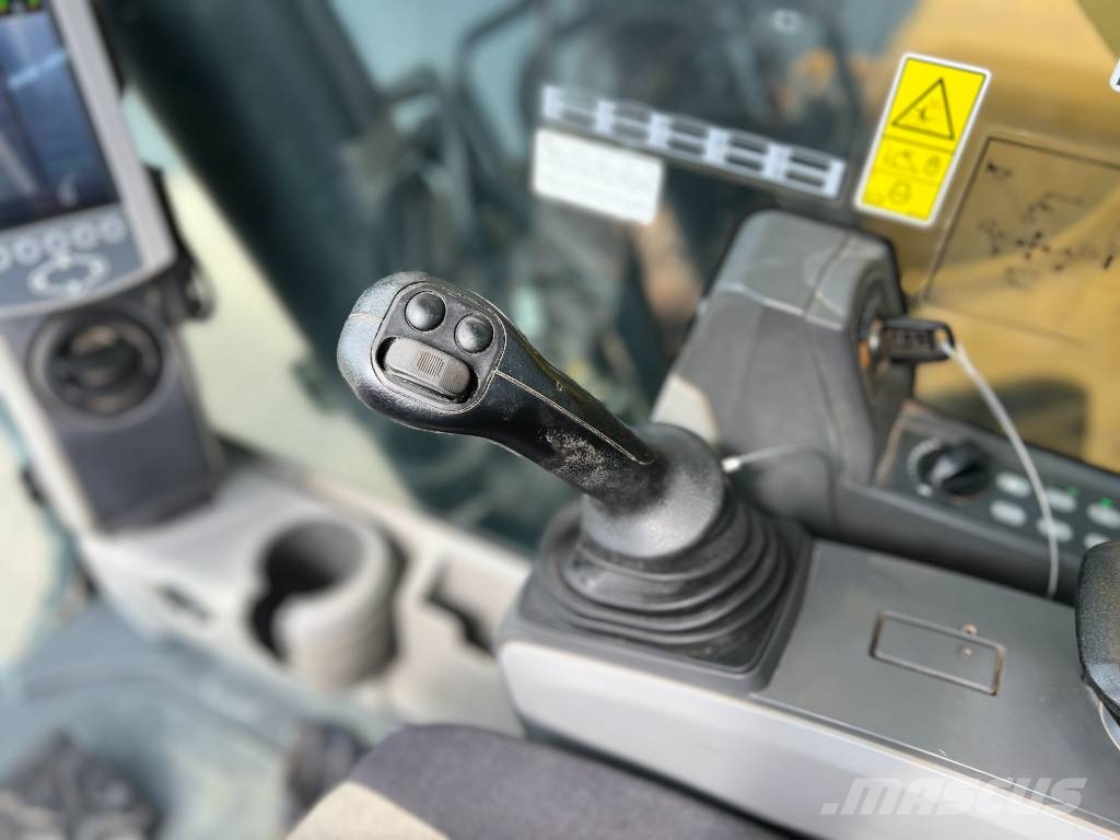 CAT 352F Rupsgraafmachines