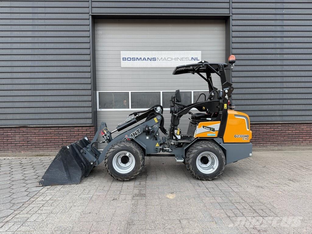 GiANT G2300 X-TRA HD minishovel 2026 56 uur Kolesni nakladalci