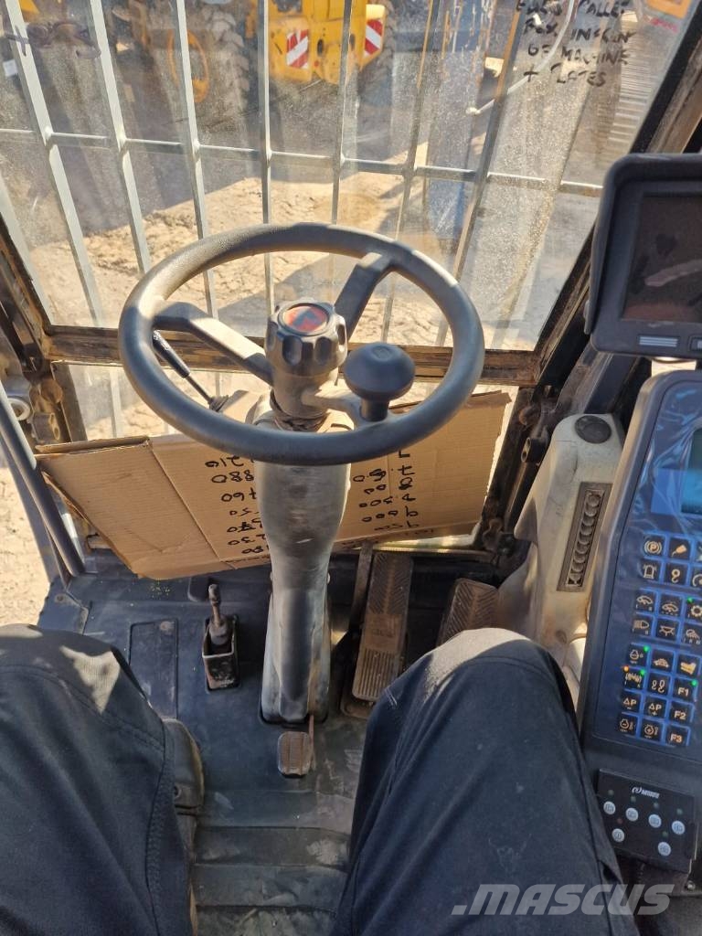 Atlas 350 MH Waste / industry handlers