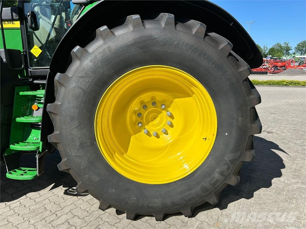 John Deere 6M 200 **MIETRÜCKLÄUFER** Traktorji