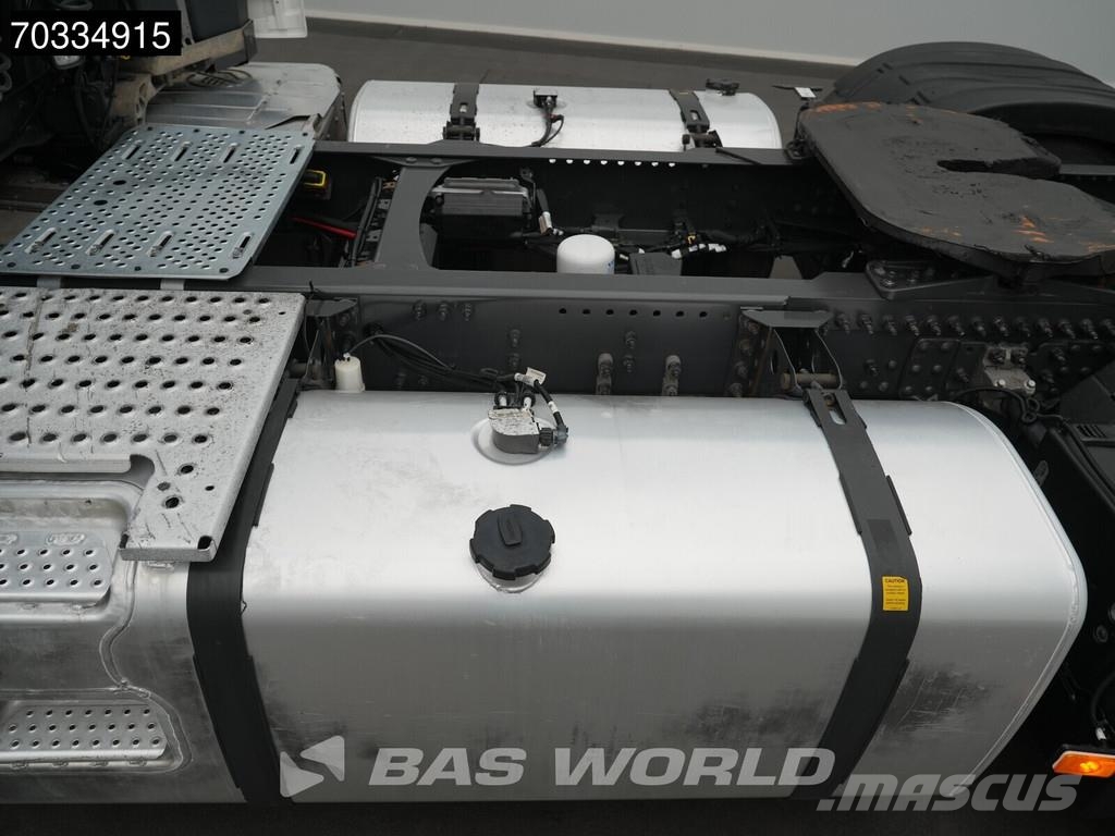 Volvo FH 460 4X2 Globe APK 06-2027 2x Tanks I-ParkCool Nyergesvontatók