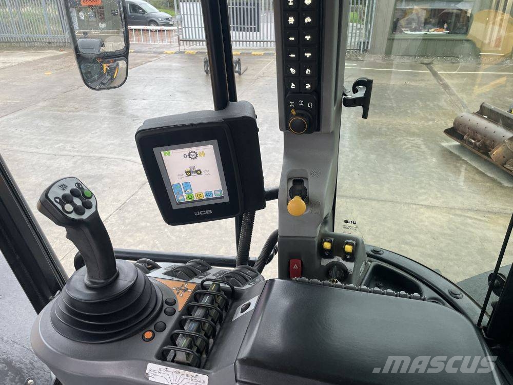 JCB Fastrac 4220 Ciągniki rolnicze