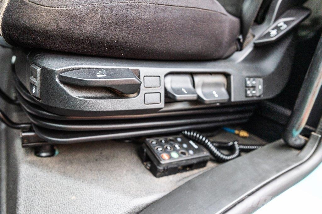 MAN TGS 35.520 BL-8x4-4 BL+TAJFUN L170 K Камиони с кран с кука