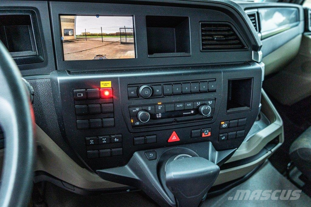 MAN TGS 35.520 BL-8x4-4 BL+TAJFUN L170 K Камиони с кран с кука