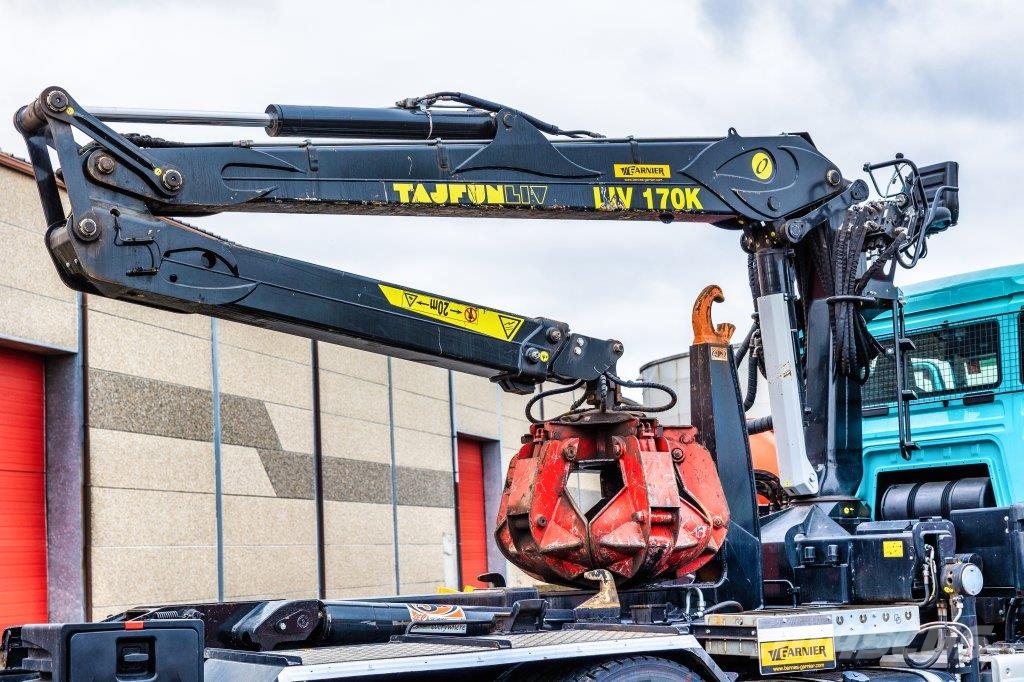 MAN TGS 35.520 BL-8x4-4 BL+TAJFUN L170 K Камиони с кран с кука