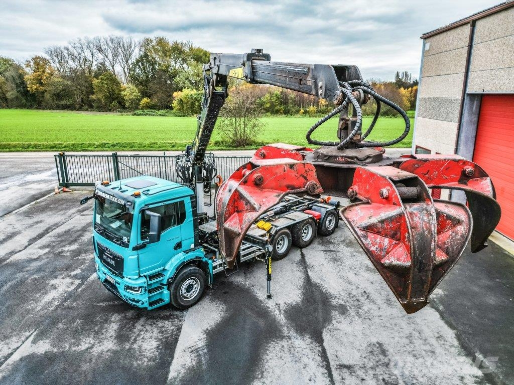 MAN TGS 35.520 BL-8x4-4 BL+TAJFUN L170 K Камиони с кран с кука