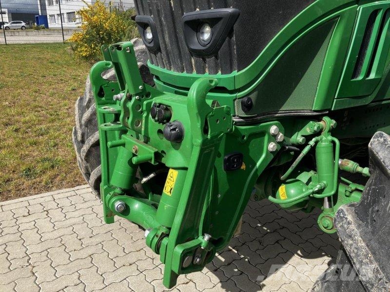 John Deere 6250R Traktoren