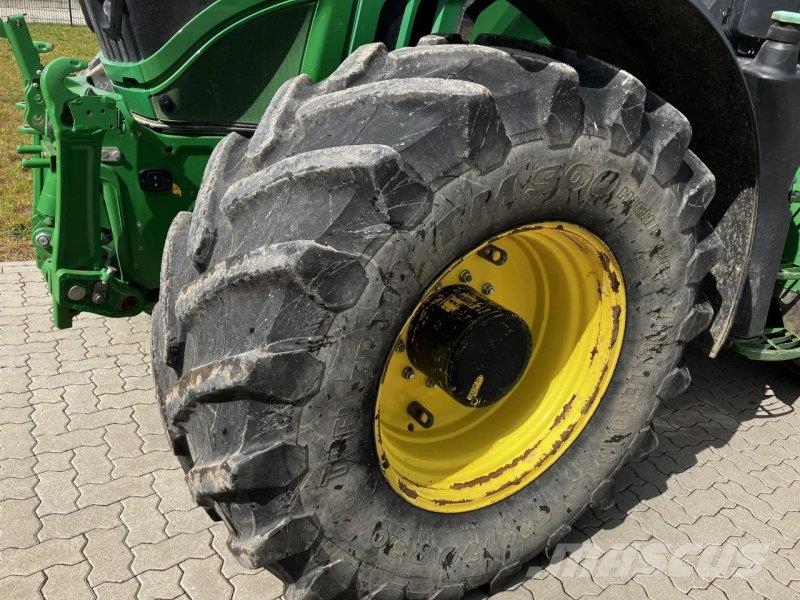 John Deere 6250R Traktoren