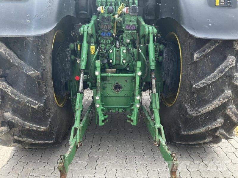 John Deere 6250R Traktoren