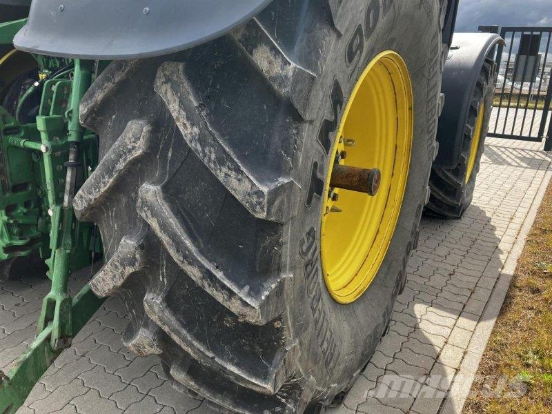 John Deere 6250R Traktoren