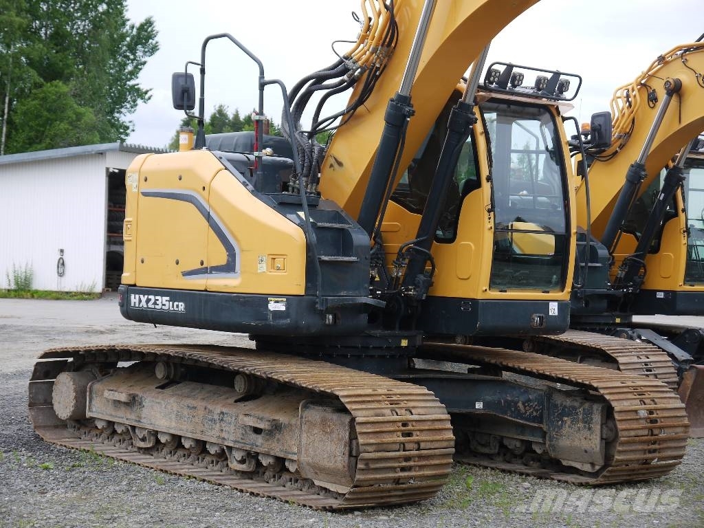 Hyundai HX 235 LCR Roomikekskavaatorid