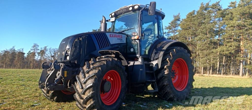 CLAAS Axion 820 Cmatic Trattori