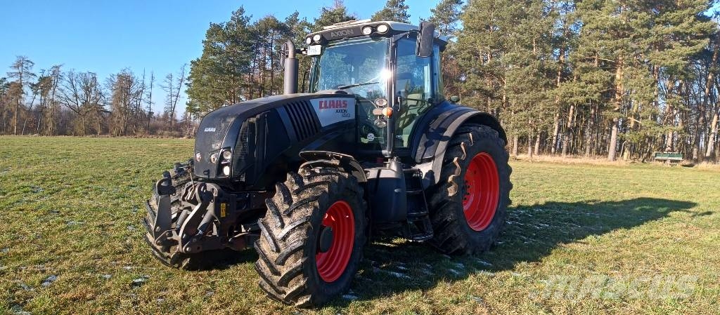 CLAAS Axion 820 Cmatic Trattori