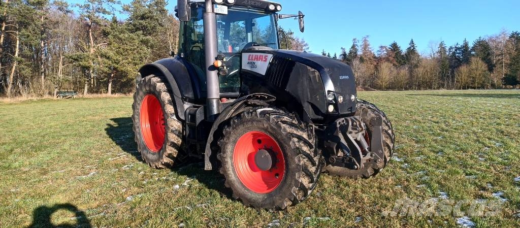 CLAAS Axion 820 Cmatic Trattori