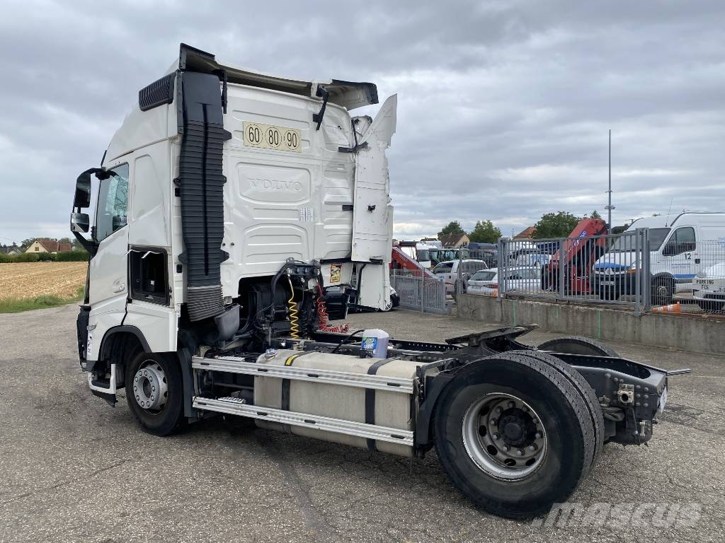 Volvo FH 500 Carte Grise Française endommagé وحدات الجر
