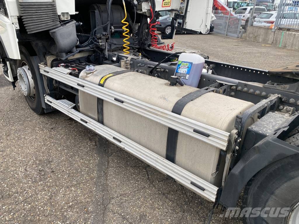 Volvo FH 500 Carte Grise Française endommagé وحدات الجر