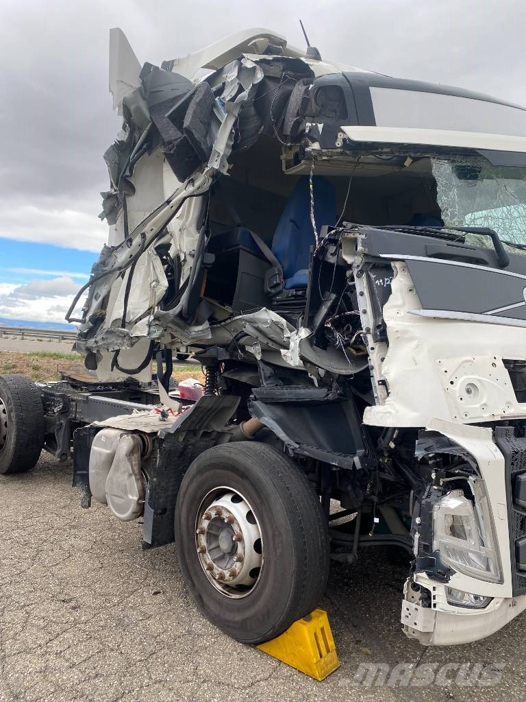Volvo FH 500 Carte Grise Française endommagé وحدات الجر