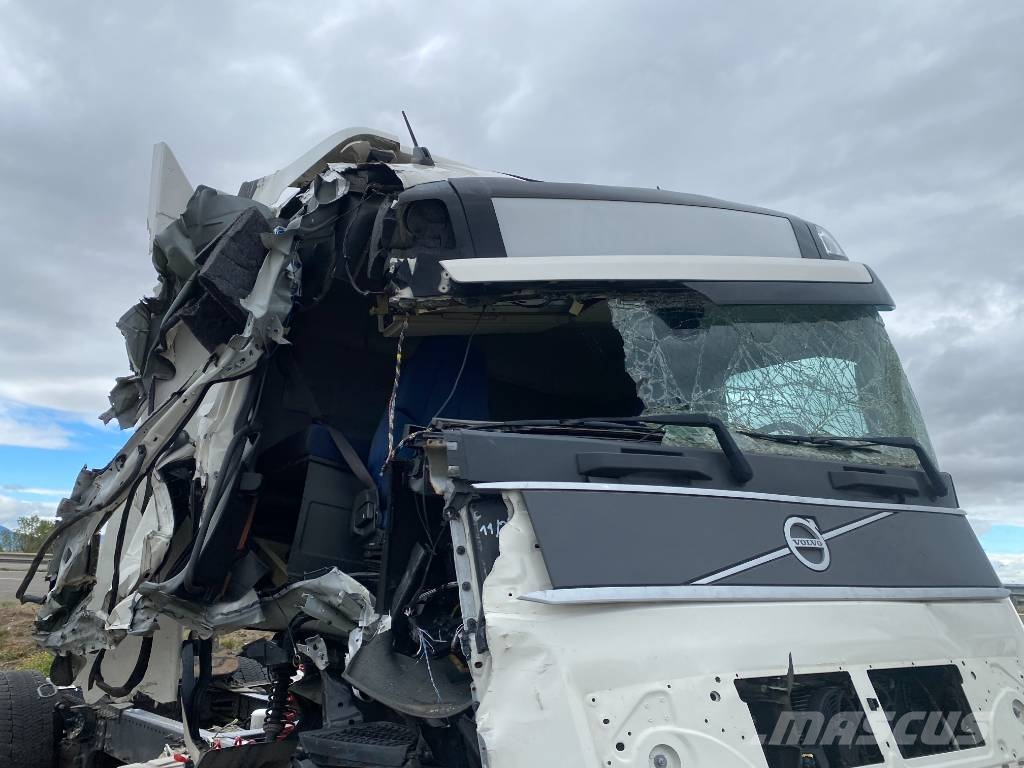 Volvo FH 500 Carte Grise Française endommagé وحدات الجر