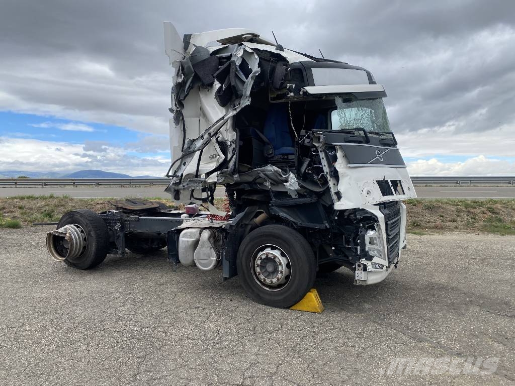 Volvo FH 500 Carte Grise Française endommagé وحدات الجر