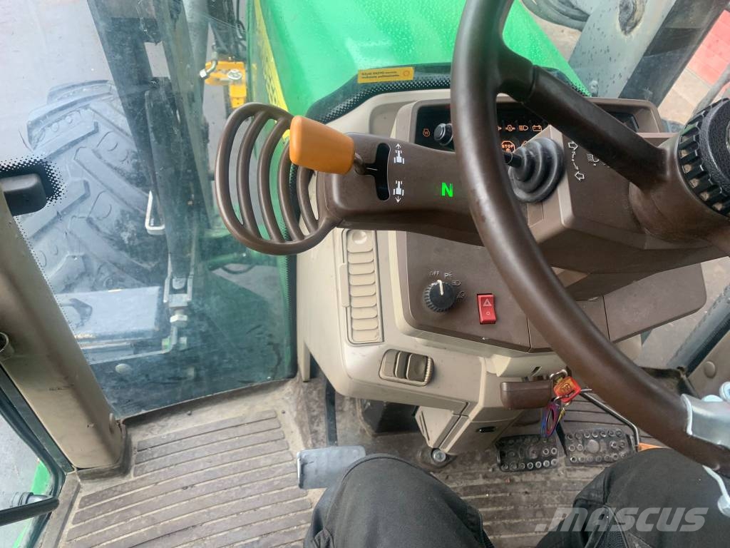 John Deere 6920 S Traktorit