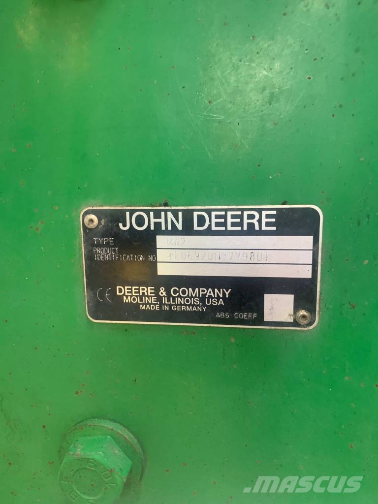 John Deere 6920 S Traktorit