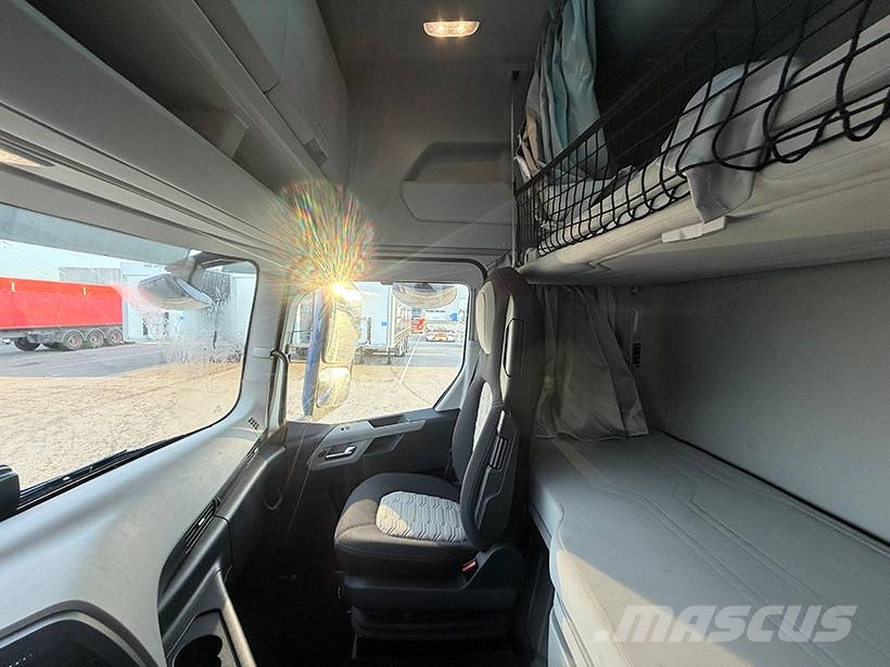 Ford F-Max 4x2 PS500 Tractor Units