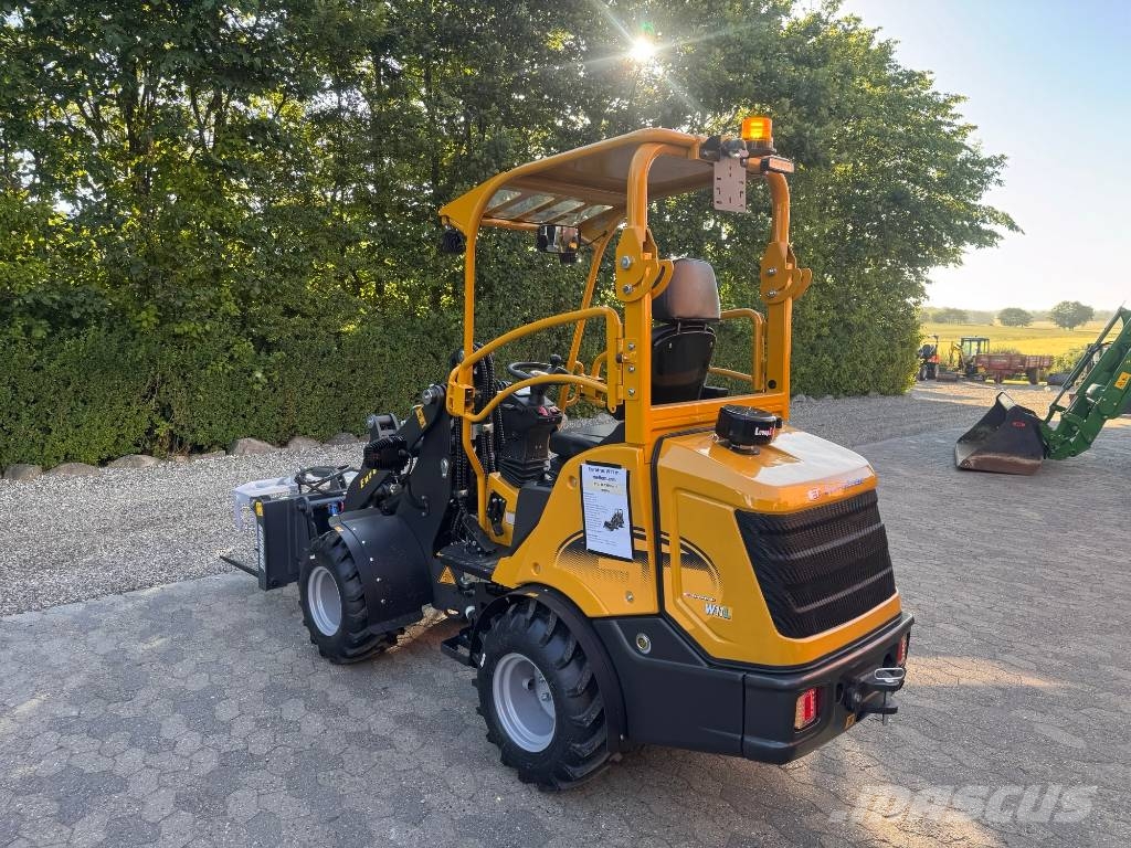 Eurotrac W11L لوادر بعجل