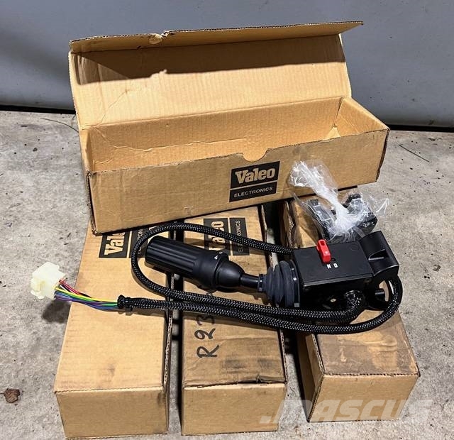 Valeo ZF Vaihteiston suunnanvaihtoviiksi 050120995 Elektronika