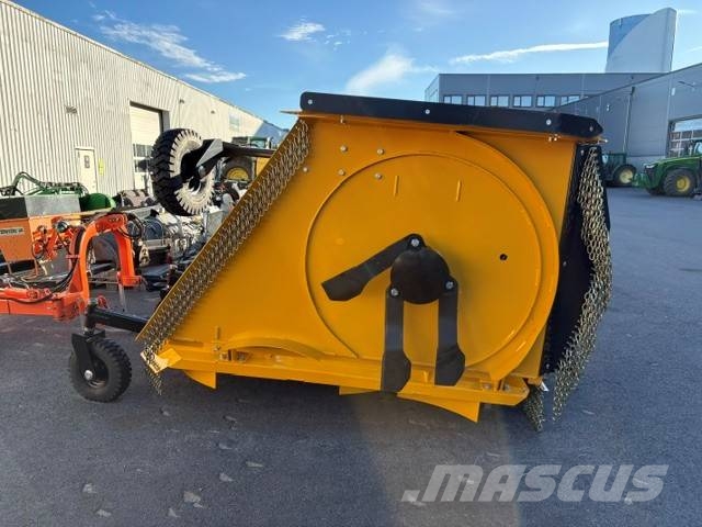 McConnel SR420 Klepelmaaiers