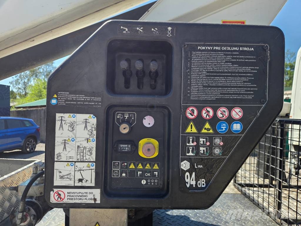 Mitsubishi Fuso Canter 6C18 4x4 izolovaná plošina 16 m Auto hoogwerkers