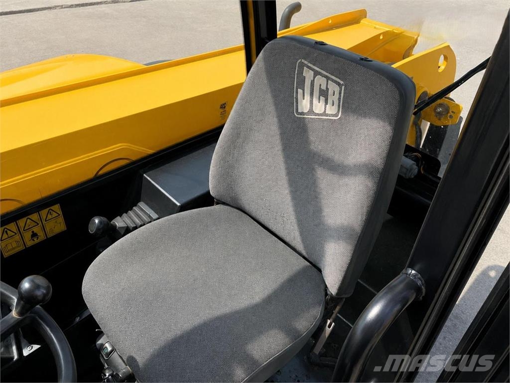 JCB 531-70 رافعات سلة تلسكوبية
