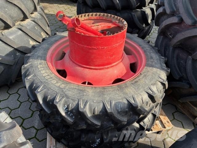 Fendt 8 Pflegeräder für 400er Vario Kmetijstvo - drugo