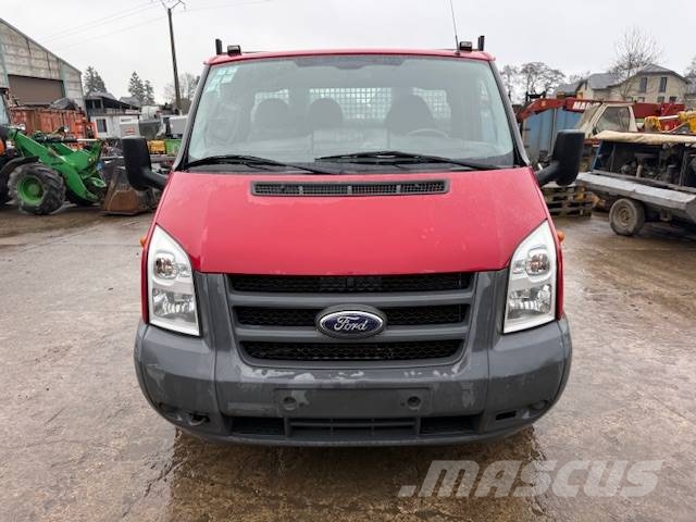 Ford Transit 460 傾卸車