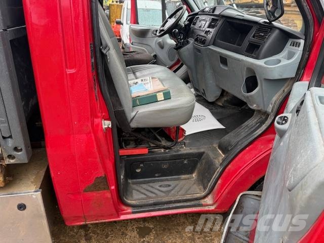 Ford Transit 460 傾卸車
