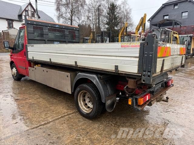 Ford Transit 460 傾卸車