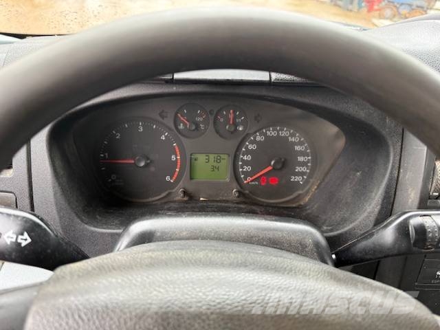 Ford Transit 460 傾卸車