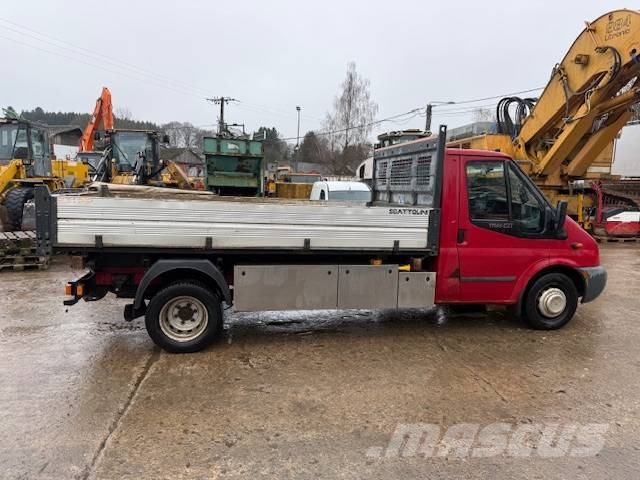 Ford Transit 460 傾卸車