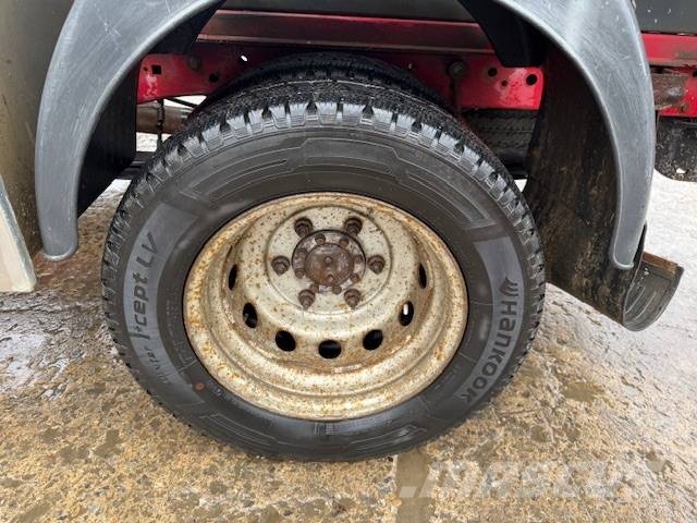 Ford Transit 460 傾卸車